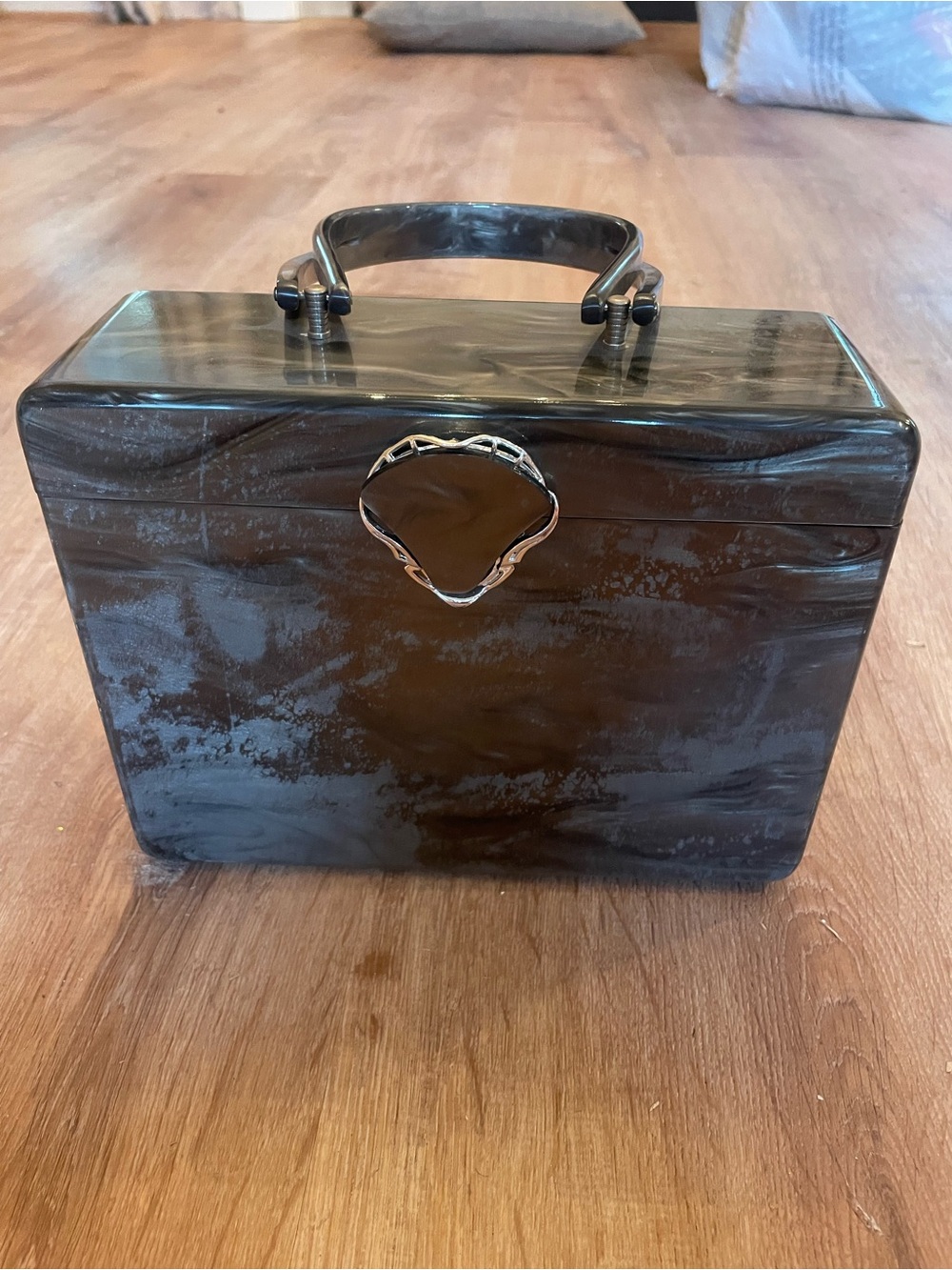 Vintage 1960s acrylic purse in gray and silver